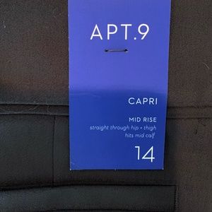 Apt. 9 Capris Size 14 NWT Black